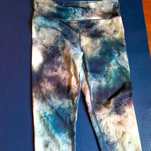 Gap high-waisted 3/4 crop leggings